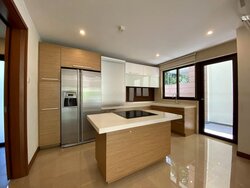 Lornie Road (D11), Terrace #456264731